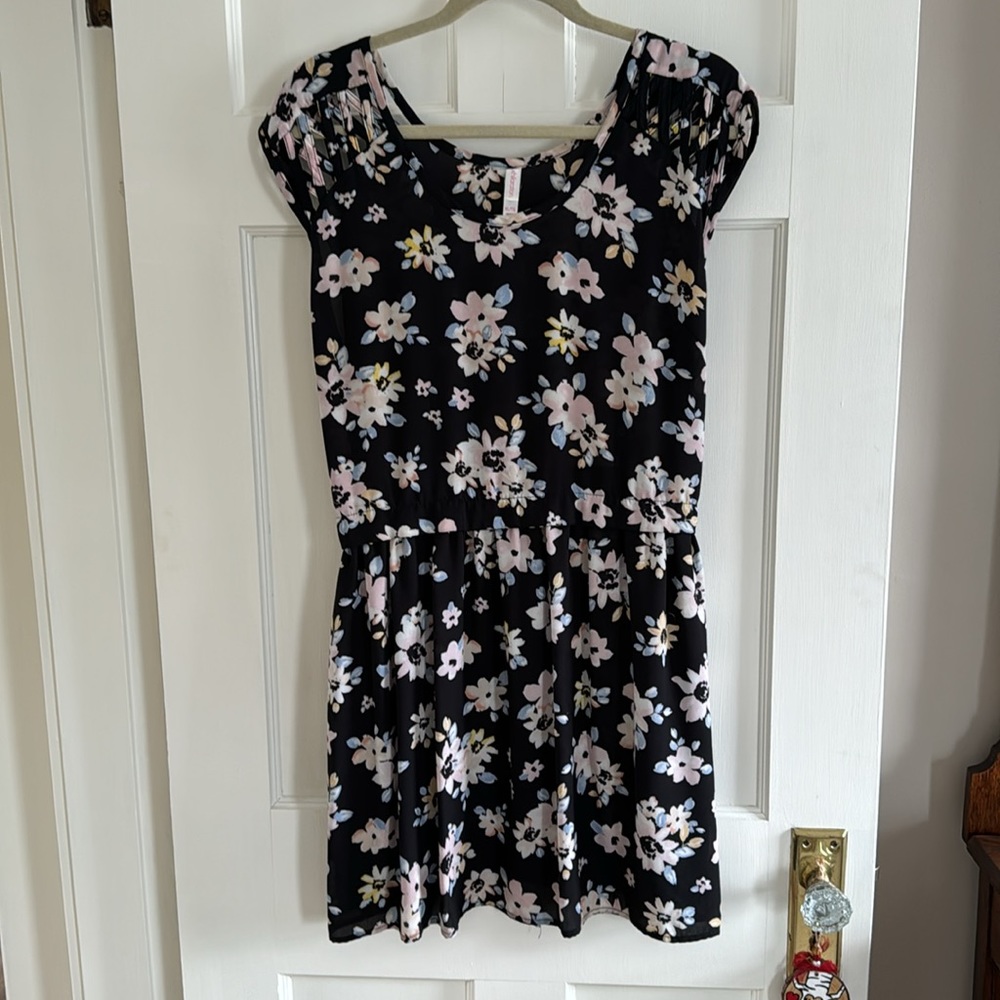 Xhilaration Black Floral Mini Dress. Size Xl.